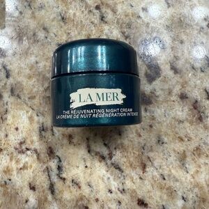 La Mer the rejuvenating night cream mini .24 oz never opened
